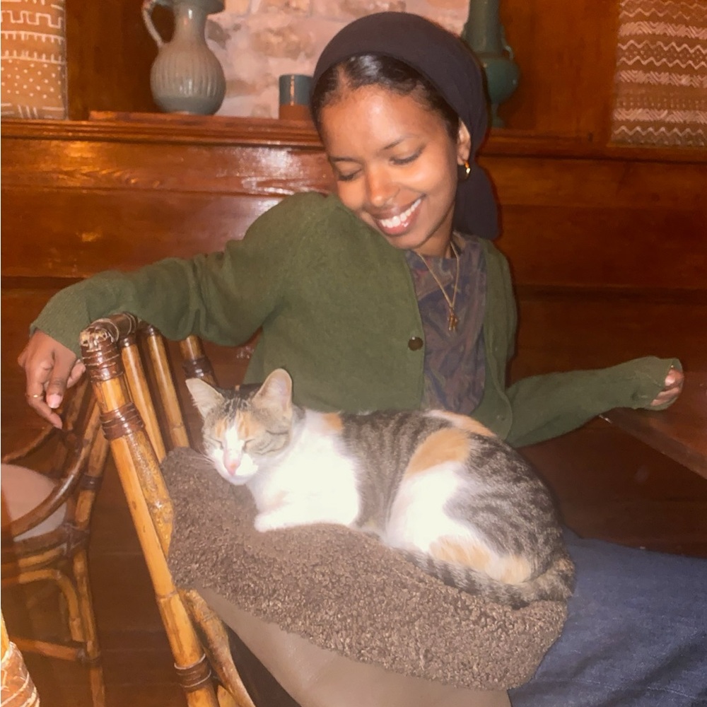 Meet your Posher, Reem